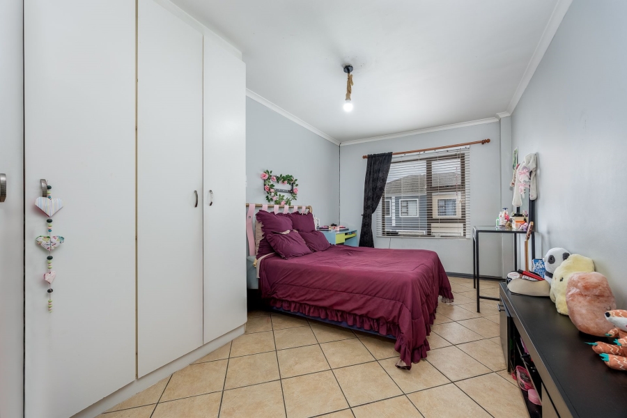 5 Bedroom Property for Sale in Hagley Western Cape